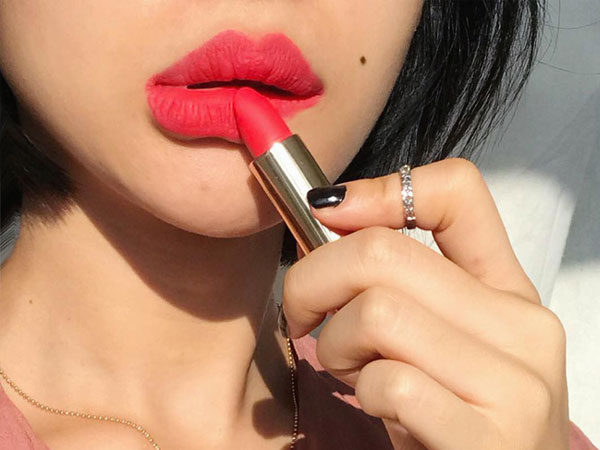 6 món mỹ phẩm đình đám của năm 2018 được các beauty editor đánh giá là 'phải có' trong năm 2019