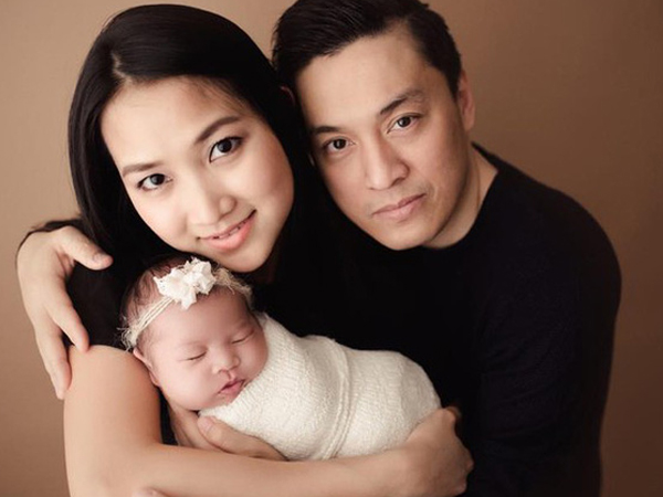 Đâu là lý do khiến 4 năm qua bà xã kém 17 tuổi của Lam Trường không về Việt Nam