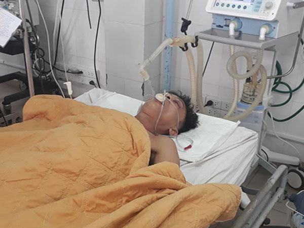 Truyền 5 lít bia vào cơ thể người đàn ông để giải ngộ độc rượu