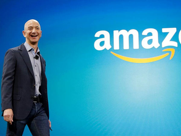 Amazon - từ cửa hàng sách online tới đế chế bán lẻ 700 tỷ USD
