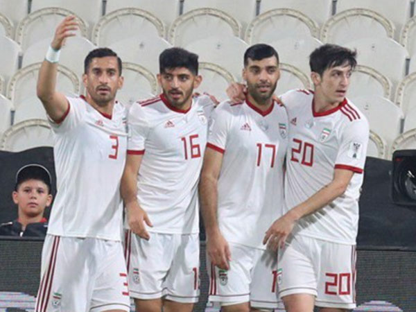 Báo Iran lo ngại khi tuyển Việt Nam ở thế cùng đường