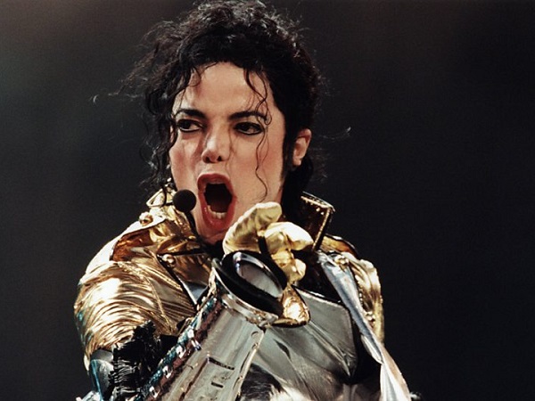 Bộ phim tài liệu tố Michael Jackson ấu dâm bị lên án