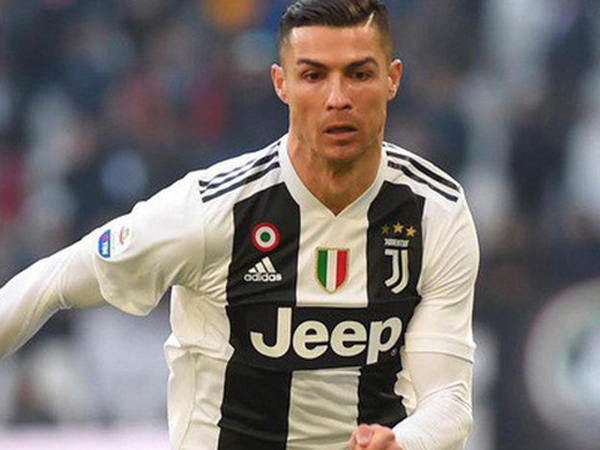 Tình cũ hợp lực, tuyên bố 'đưa kẻ bệnh hoạn Ronaldo ra ánh sáng công lý'