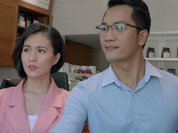 Phim Gạo nếp gạo tẻ: Ngỡ ngàng trước sự xuất hiện của những nhân vật 'trên trời rơi xuống'