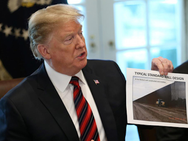 Trump hoãn ban bố tình trạng khẩn cấp để xây tường biên giới