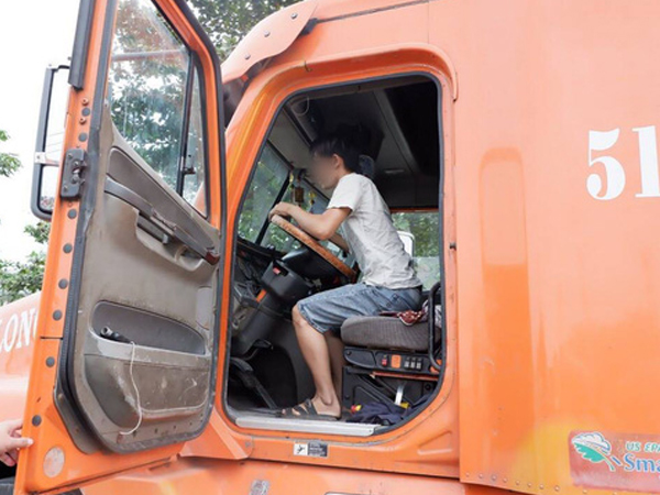 Cận Tết, rùng mình tài xế container kể chuyện sử dụng ma tuý trong tiệc sinh nhật trước khi lái xe