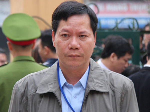 Cựu giám đốc Bệnh viện đa khoa Hòa Bình: 'Bị cáo xin được nói từ đau'