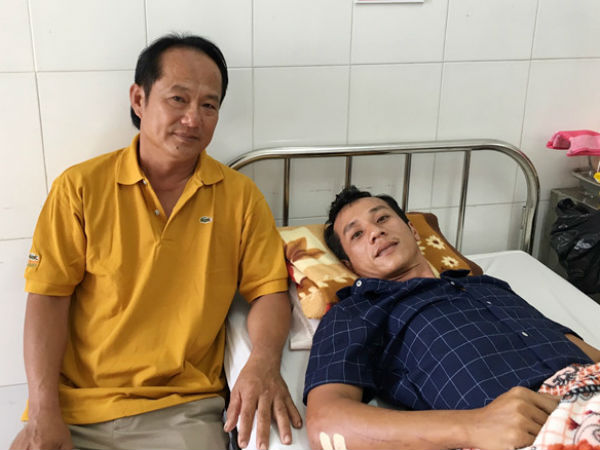 Cuộc giải cứu nghẹt thở đưa tài công thoát chết sau 37 giờ chìm sà lan
