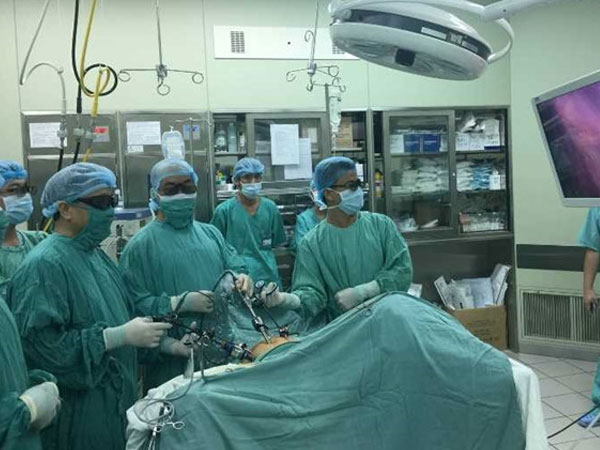Cứu sống nữ bệnh nhân bị xuất huyết ruột cấp hơn một tháng