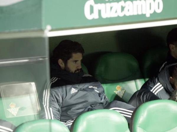 Real Madrid muốn đổi Isco lấy Dybala