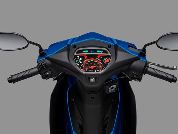 Honda Blade thay tem, đổi đồng hồ, giá 18,8 triệu
