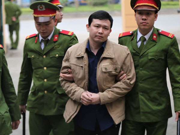 Vụ án chạy thận: Cấp trên phủ nhận trách nhiệm - cấp dưới khai ra tình tiết bất ngờ