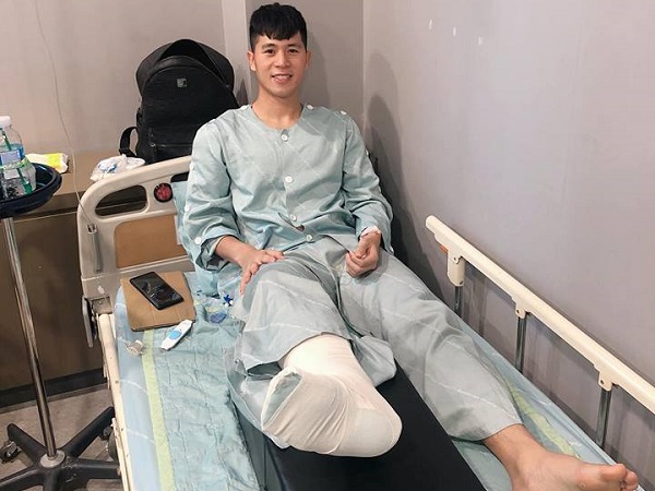 Đình Trọng phẫu thuật thành công, gửi lời chúc mừng tới ĐT Việt Nam