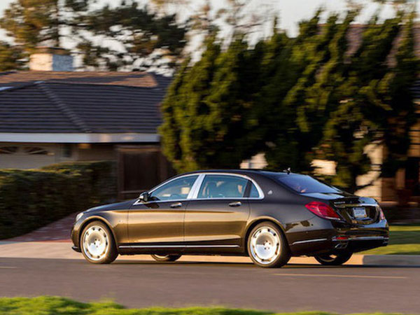 Mẫu ô tô này vừa được Mercedes-Benz tăng giá 400 triệu đồng