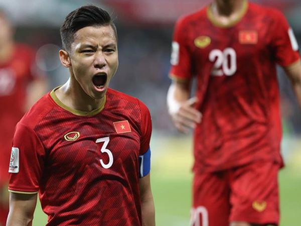 CDM Thái phản ứng bất ngờ: 'Hy vọng Việt Nam không vào vòng sau, CĐV của họ là đồ khoác lác'