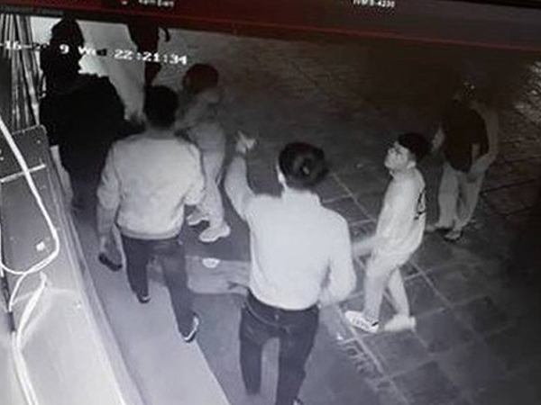 Đã xác định nhóm đối tượng uống rượu say, hành hung dã man nữ nhân viên ở Linh Đàm, Hà Nội