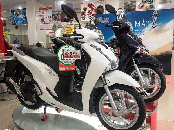Honda SH tăng giá dịp sát Tết, chênh 23 triệu đồng