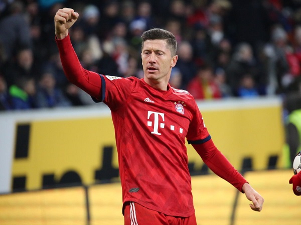 Clip: Lewandowski ghi bàn thắng muộn, Bayern Munich 'phả hơi nóng' vào Dortmund