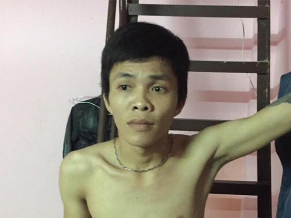 Giết người trên lề đường vì giành chỗ ngồi nhậu gần với một cô gái