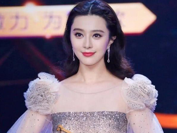 Không hoạt động showbiz nửa năm trời, Phạm Băng Băng vẫn có tầm ảnh hưởng đến như thế nào?