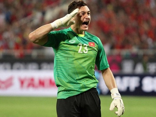 Thủ môn Đặng Văn Lâm: 'Tôi chuẩn bị sự tự tin cho loạt đá penalty'