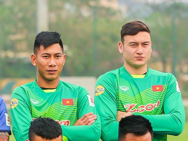 Văn Lâm và Tuấn Mạnh từng có màn trình diễn 'điên rồ' như thế này khi đối đầu Jordan trong quá khứ