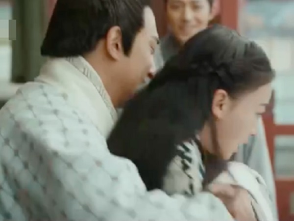 Hạo Lan Truyện gây sốc với cảnh nữ chính bị cưỡng đoạt giữa phố