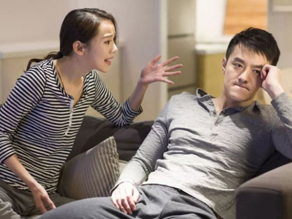 Vợ tôi luôn để lời nói của người ngoài ảnh hưởng đến tâm lý