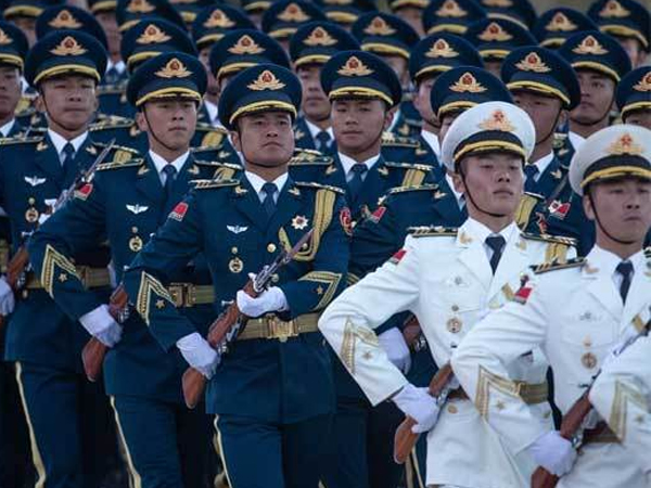 Điều chưa từng có trong lịch sử quân đội Trung Quốc