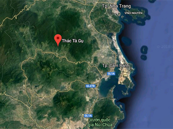 Hai chiến sĩ cứu hỏa và cô gái tử vong khi đi chơi thác nước