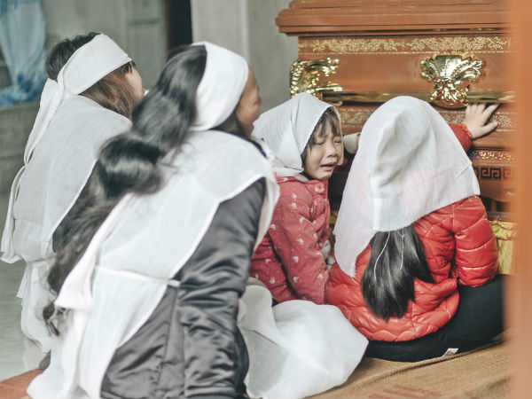 Tang thương bao trùm làng quê nơi 8 người tử vong dưới bánh xe tải, nhiều nhà chỉ cách nhau vài chục mét