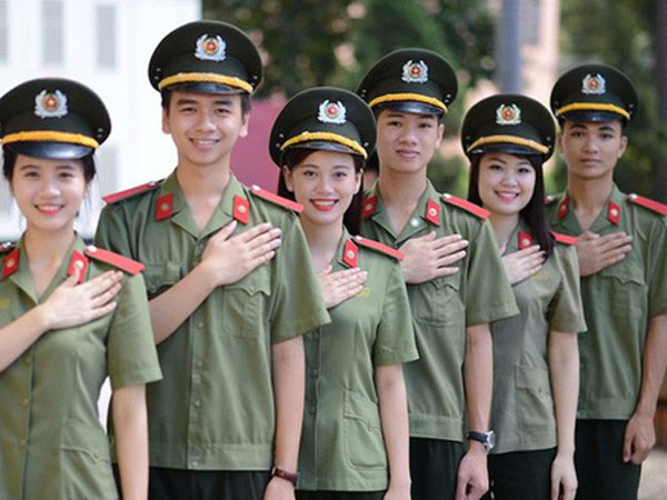 Các trường công an xét tuyển dựa trên kết quả thi THPT quốc gia và học bạ