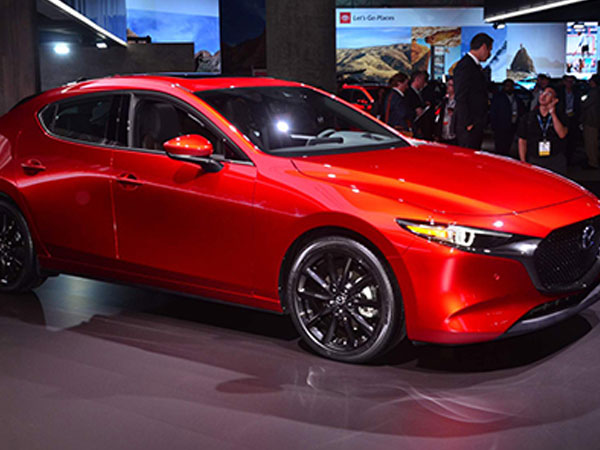 Mazda3 2019 giá từ 21.900 USD