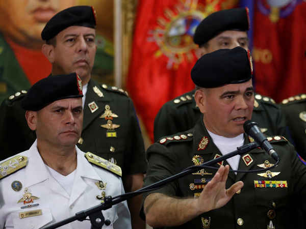 Quân đội Venezuela phản ứng ra sao khi bỗng dưng có Tổng thống thứ hai?