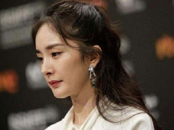 Mỗi năm chỉ ở cùng con được vài ngày nhưng Dương Mịch vẫn rất thân thiết với con gái và đây là lý do