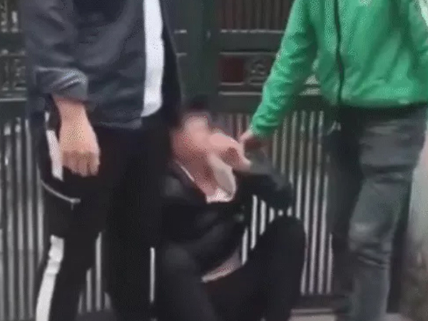 'Bùng' tiền Grab nhưng bị tóm, thanh niên bảnh bao luôn miệng xin về nhà trả
