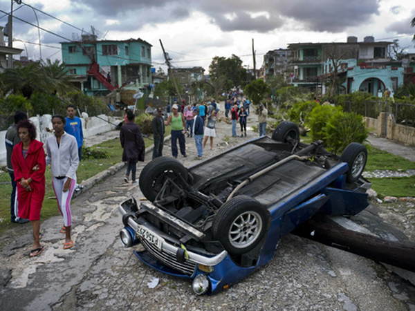 Cuba: Lốc xoáy kinh hoàng đánh thẳng vào Havana, 175 người thương vong