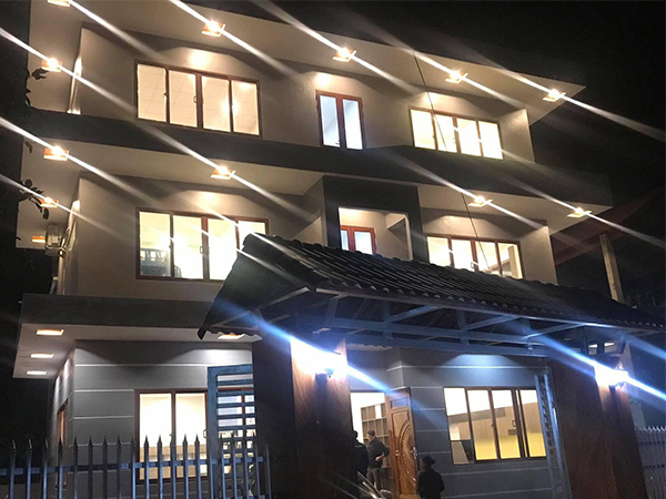 Đức Chinh hoàn tất việc xây căn nhà khang trang tặng mẹ và ông bà nội trước Tết Nguyên đán