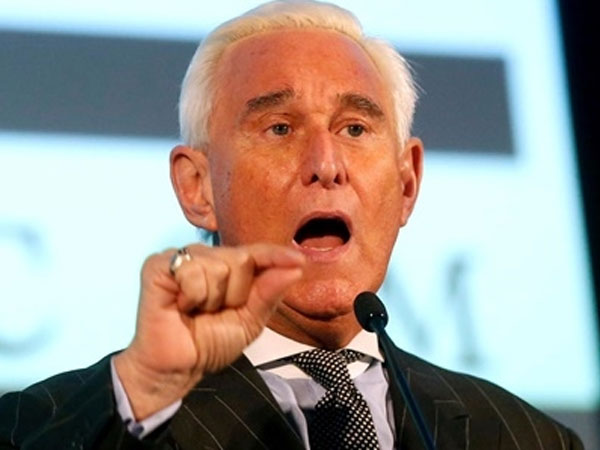 Roger Stone - cố vấn thân cận cho Trump bị FBI bắt