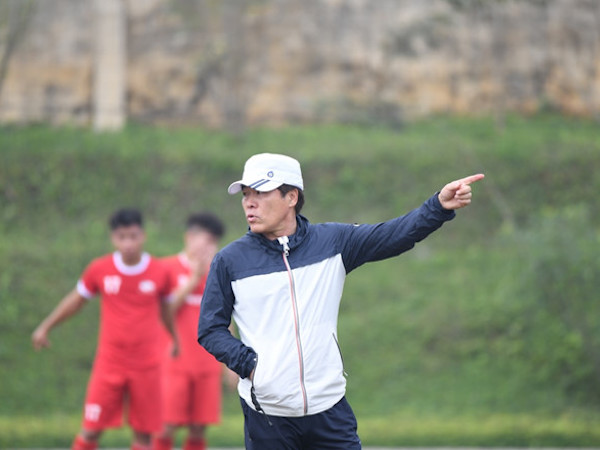 Tân binh V.League chiêu mộ HLV từng vô địch AFC Champions League