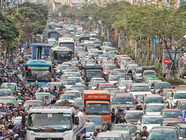 Hà Nội sát Tết: Tắc từ ngõ ra phố, từ trưa đến đêm