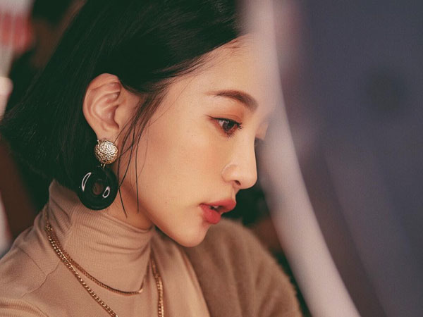 Bỏ ra tiền triệu mua váy áo chưa chắc trông đã hay ho bằng những món phụ kiện chỉ vài chục nghìn này