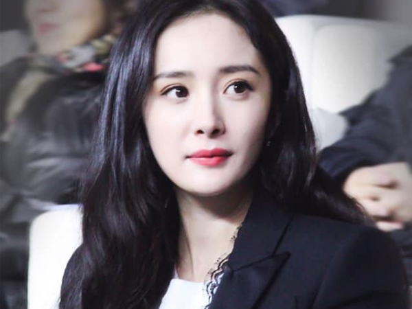 Gửi lời chúc Tết tới mọi người, Dương Mịch lại bị ném đá vì chuyện liên quan tới con gái Tiểu Gạo Nếp