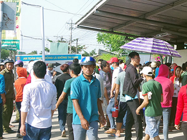 Nhiều doanh nghiệp nhận hàng nghìn công nhân vừa mất việc ở miền Tây