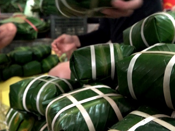 Video: Bí mật trong những chiếc bánh chưng nổi tiếng và đắt giá bậc nhất Hà thành