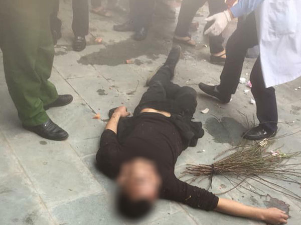 CLIP 2 đối tượng đánh chết thanh niên ăn trộm cành đào ở Lào Cai