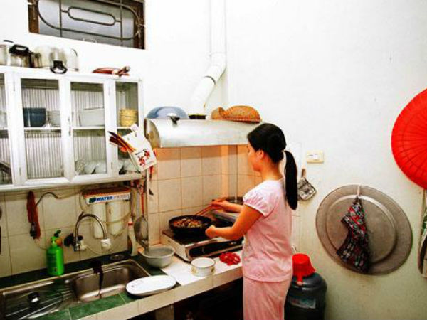 Cả nhà náo loạn chỉ vì osin về quê ăn Tết