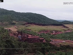 Video: Khoảnh khắc vỡ đập kinh hoàng ở Brazil, 110 người chết