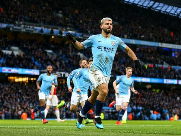 Video: Aguero lập hat-trick, Man City rút ngắn khoảng cách với Liverpool còn 2 điểm