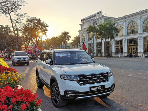 Xe Tàu chơi Tết: Tiền đã trao, xe vẫn treo đăng kiểm